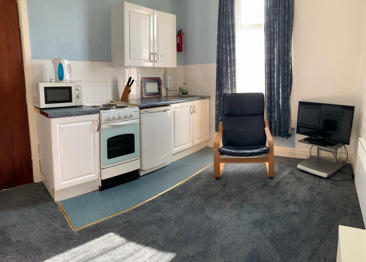 Beeton Villas Holiday Apartments Блекпул Екстериор снимка