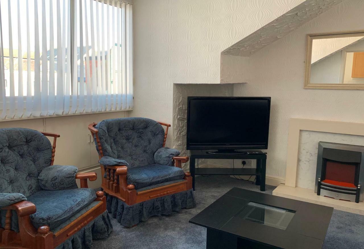 Beeton Villas Holiday Apartments Блекпул Екстериор снимка