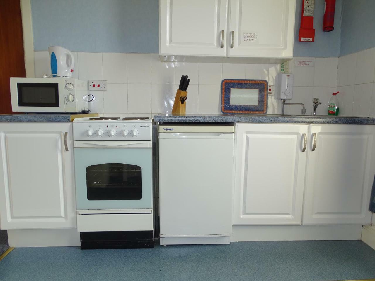 Beeton Villas Holiday Apartments Блекпул Екстериор снимка