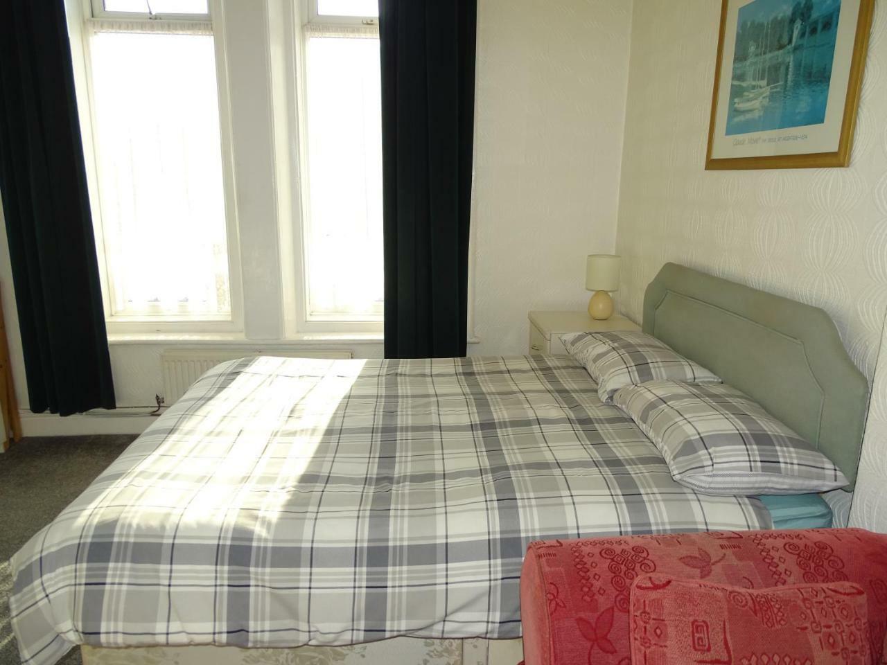 Beeton Villas Holiday Apartments Блекпул Екстериор снимка