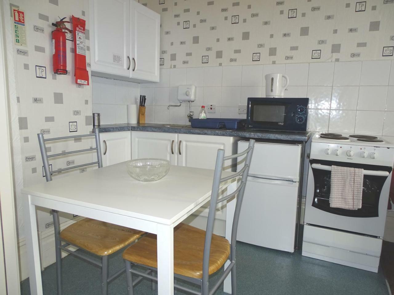 Beeton Villas Holiday Apartments Блекпул Екстериор снимка
